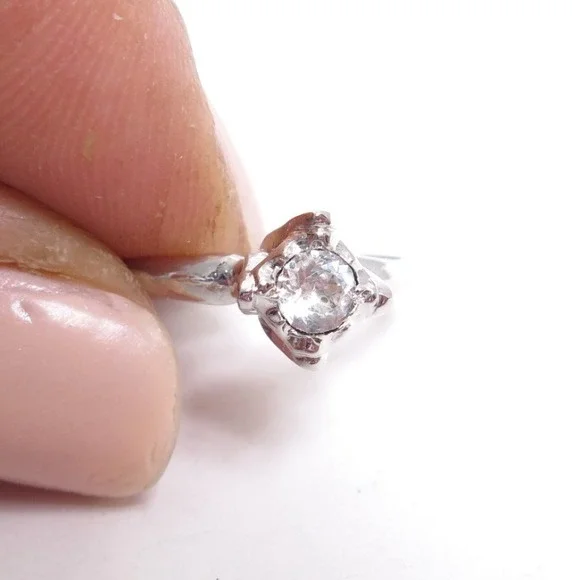 Vintage signed 18K HGE ESPO White Gold plated Solitary Ring - Picture 2 of 7